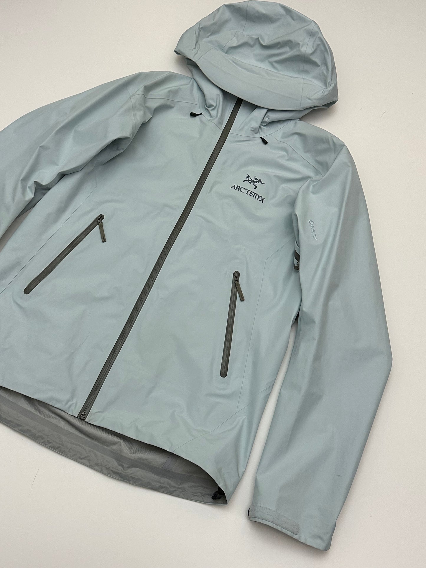 Arc’teryx Beta LT Jacket Ether Blue Men's M Medium Gore-Tex