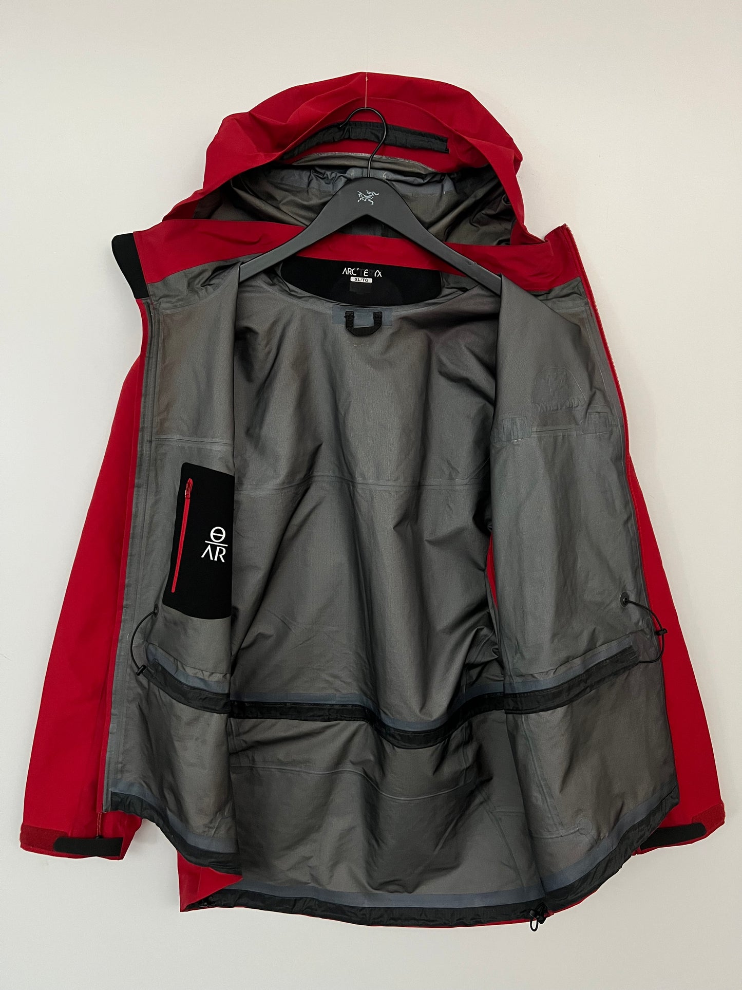 Arc’teryx Theta AR Jacket Red Men’s XL Extra Large Gore-Tex Pro