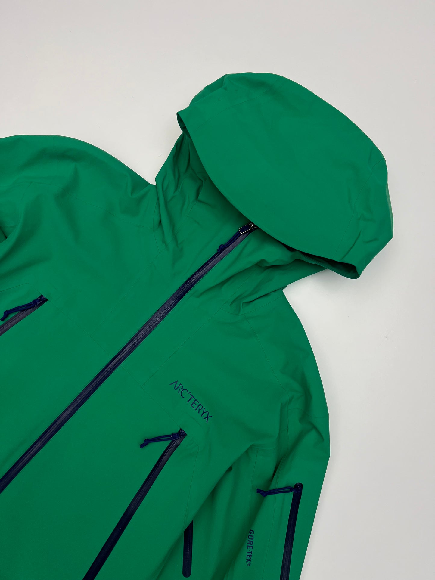 Arc’teryx Sabre SV Jacket Green Men’s M Medium Gore-Tex
