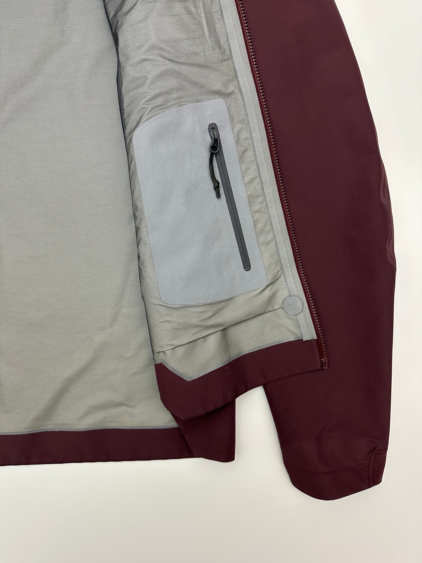 Arc’teryx Arris Jacket Rosewood Men’s S Small Gore-Tex