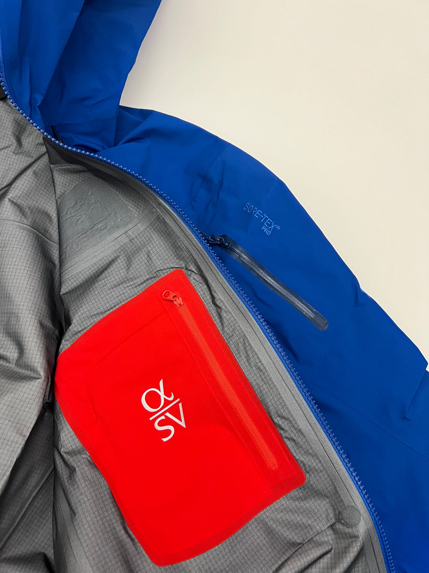 Arc’teryx Alpha SV Jacket Stellar Blue Men’s S Small Gore-Tex Pro
