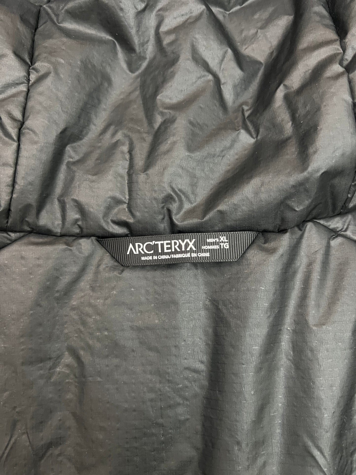 Arc’teryx Alpha IS Jacket Black Men’s XL Extra Large Gore-Tex Insulated
