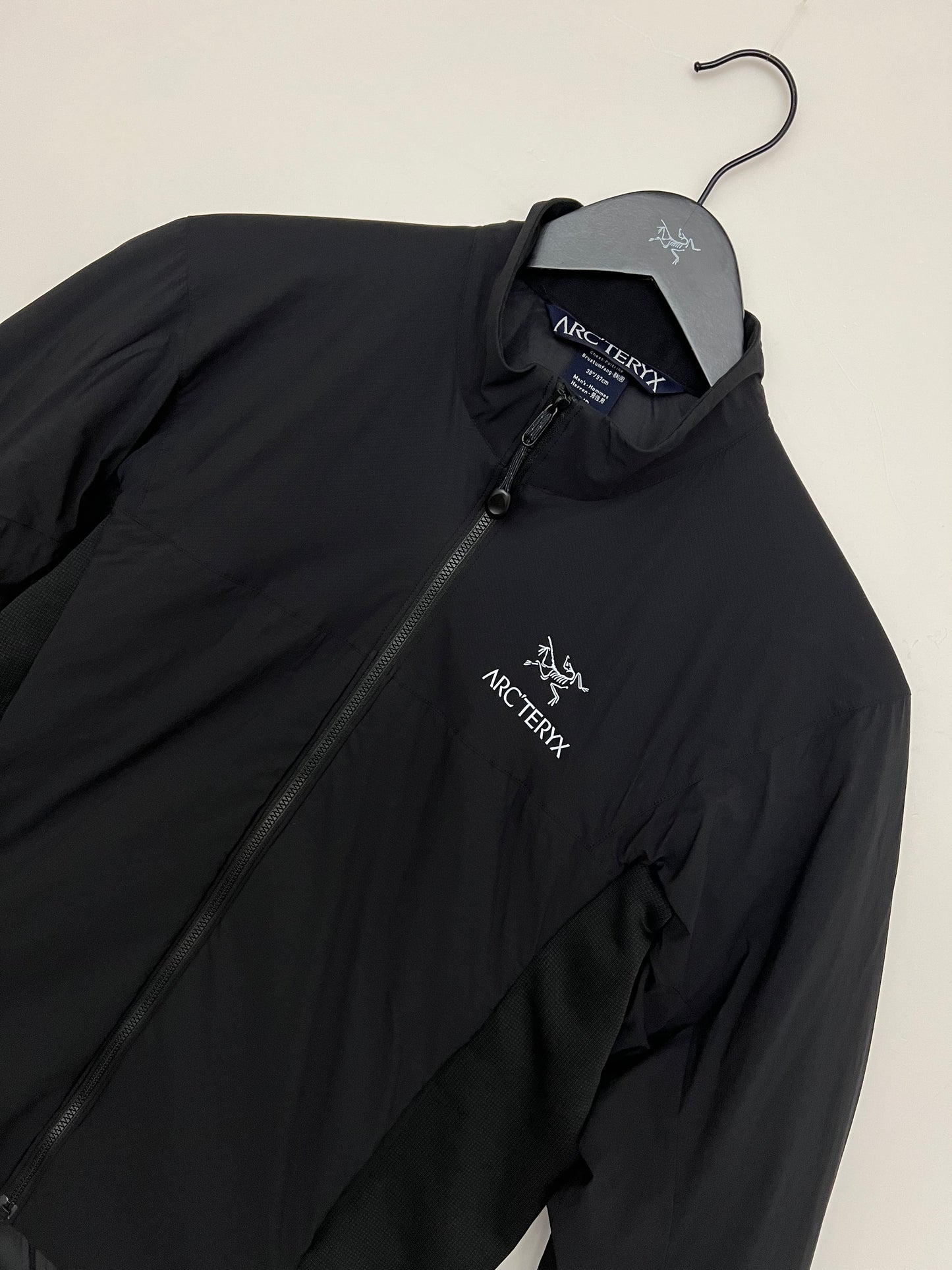 Arc’teryx Atom LT Jacket Black Men’s S Small