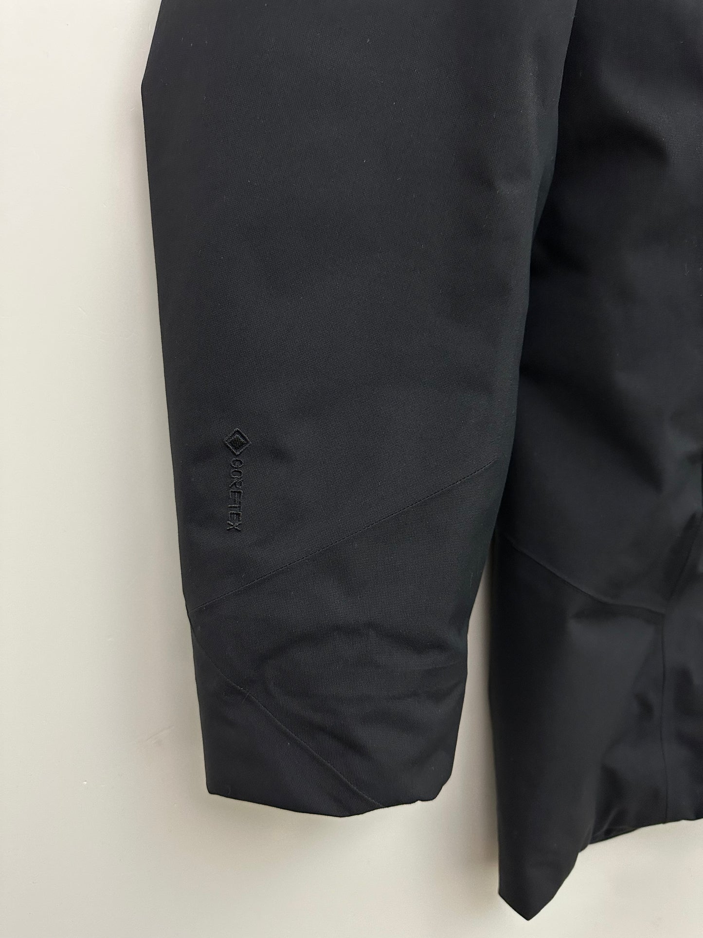 Arc’teryx Therme Parka Black Men’s L Large Gore-Tex
