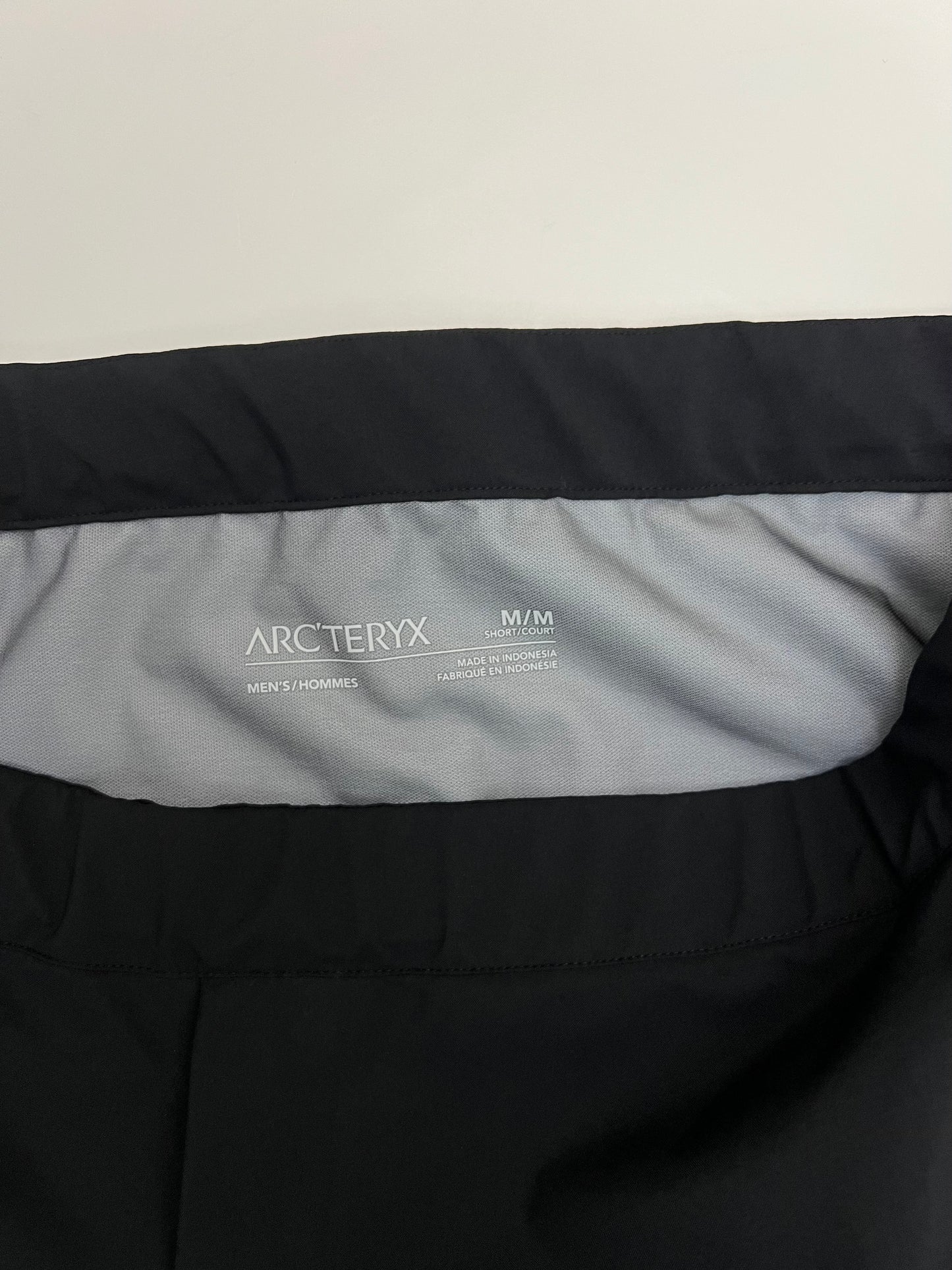 Arc'teryx Beta Pant Black Men’s M Medium Short Gore-Tex