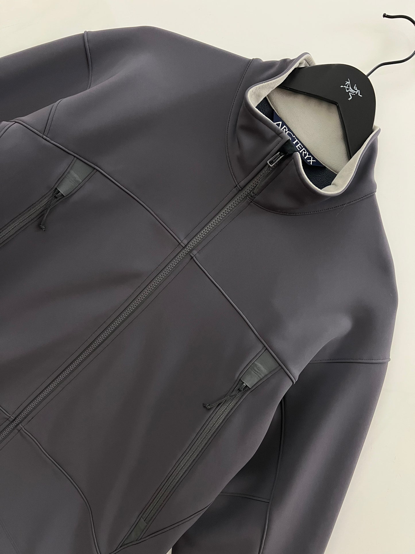 Arc’teryx LEAF Bravo Jacket Wolf Grey Men’s XL Extra Large Fortius 3.0™