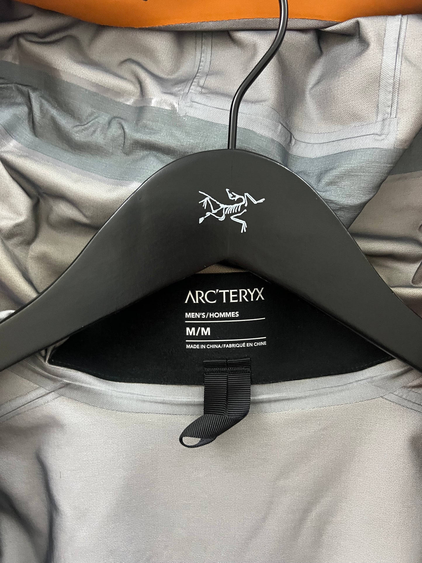 Arc’teryx Beta Long Jacket Revel Orange Men’s M Medium Gore-Tex
