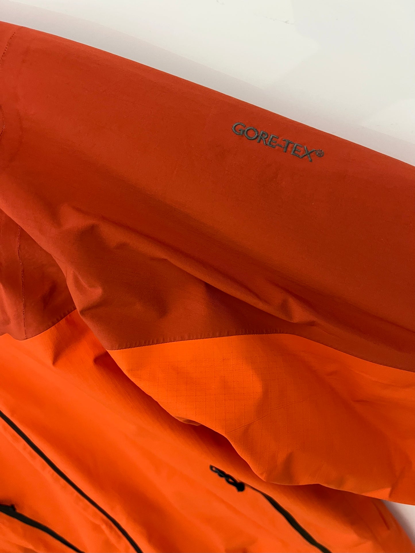 Arc’teryx Fission AR Jacket Tabasco Orange Men’s M Medium Gore-Tex Insulated