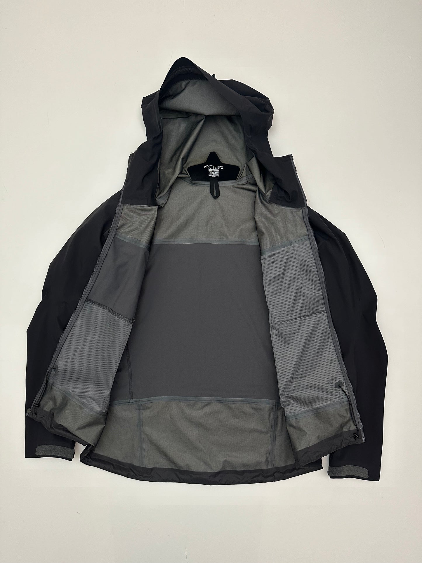 Arc’teryx Alpha Comp Hoody Iron Anvil Grey Men’s L Large Gore-Tex Hybrid