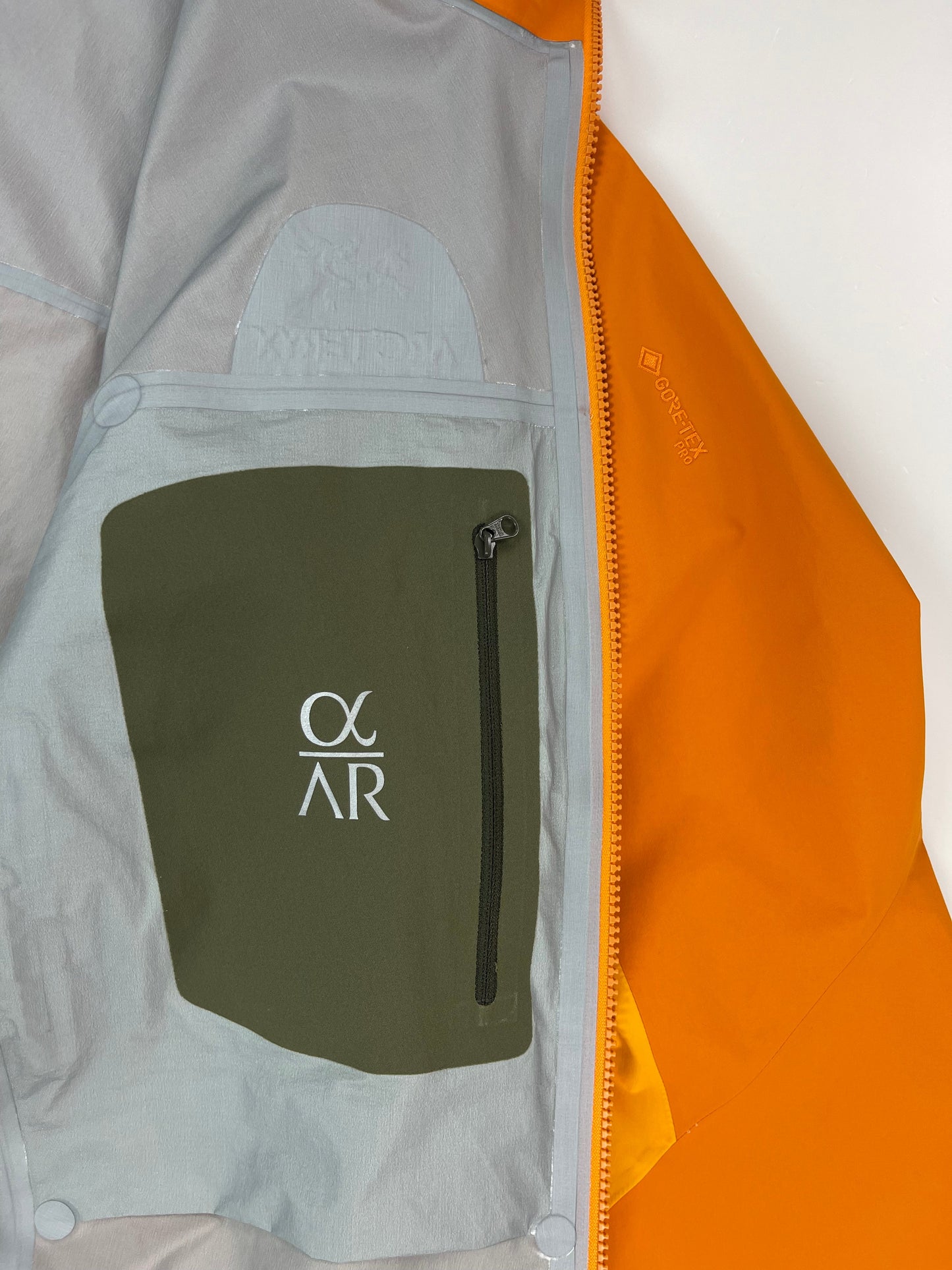 Arc’teryx Alpha AR Jacket Wildchild Orange Men’s L Large Gore-Tex Pro RECCO