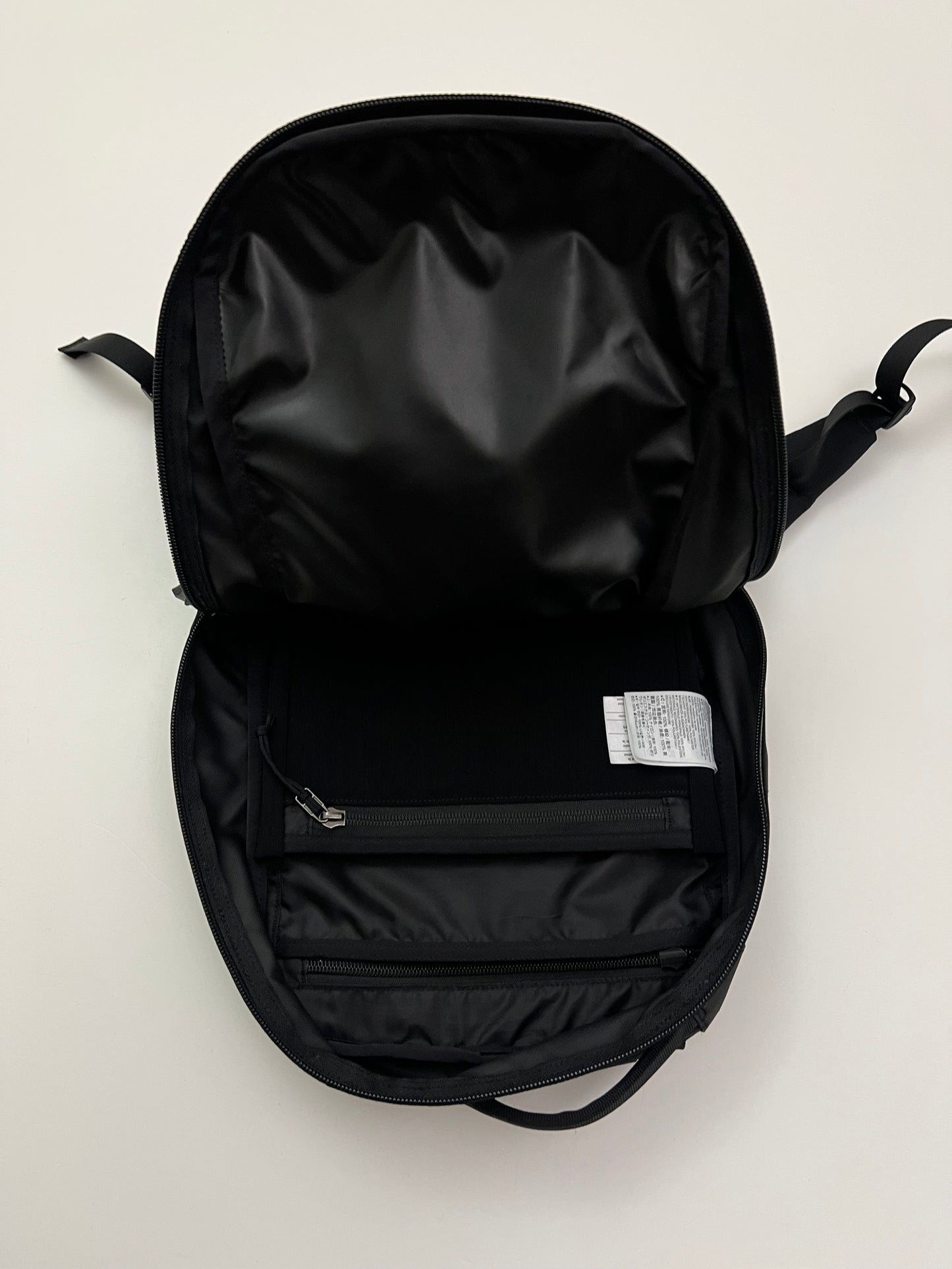 Arc’teryx Arro 16 Backpack Black