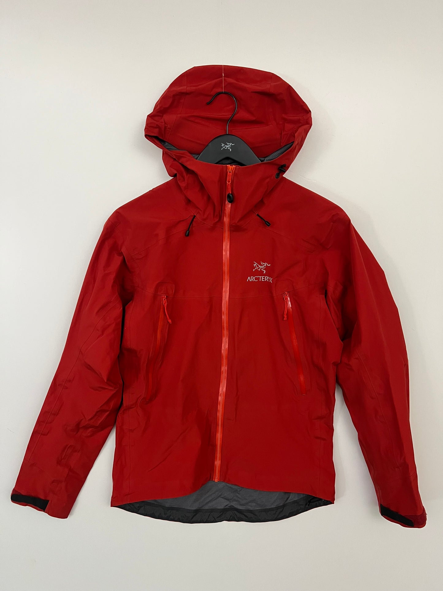 Arc’teryx Beta LT Jacket Men’s M Medium Gore-Tex Pro
