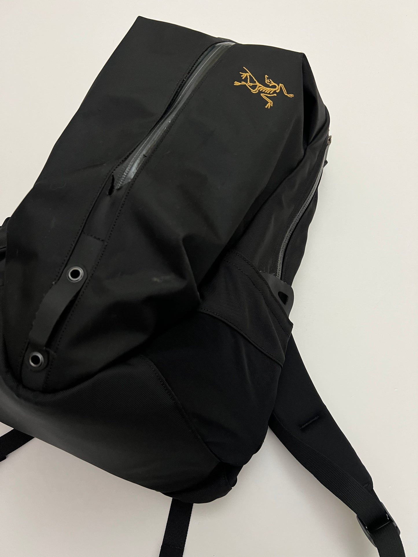 Arc’teryx Arro 16 Backpack Black