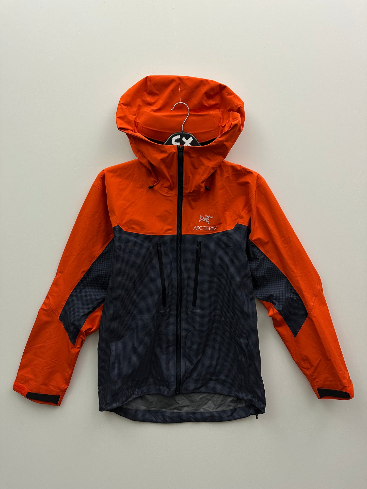 Arc’teryx Alpha Jacket Phenom / Black Sapphire Men’s S Small Gore-Tex Pro RECCO