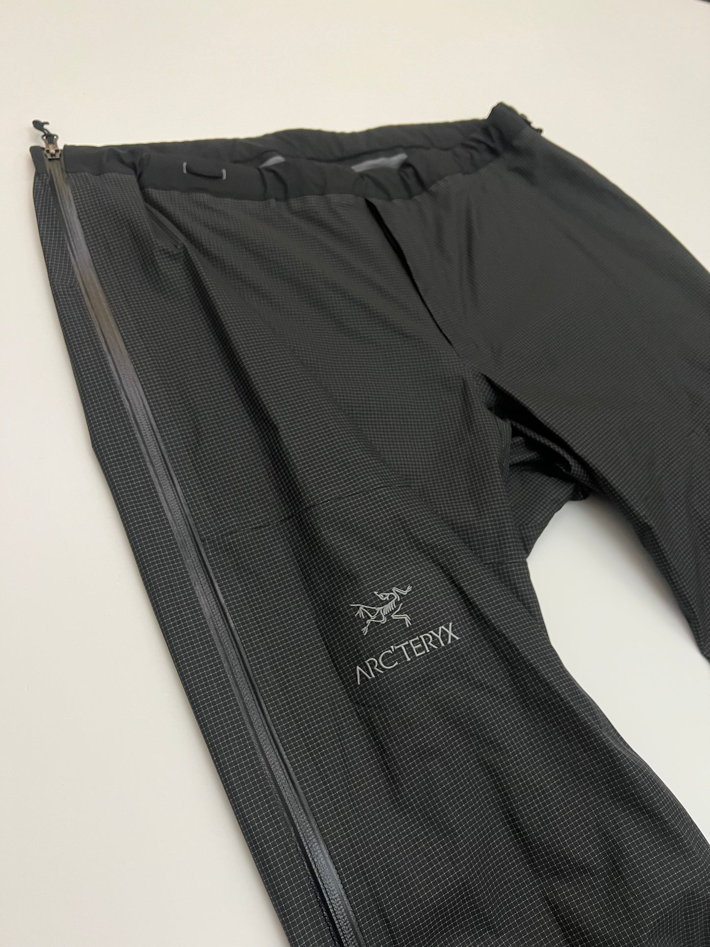 Arc'teryx Alpha Pant Black Men’s L Large Gore-Tex