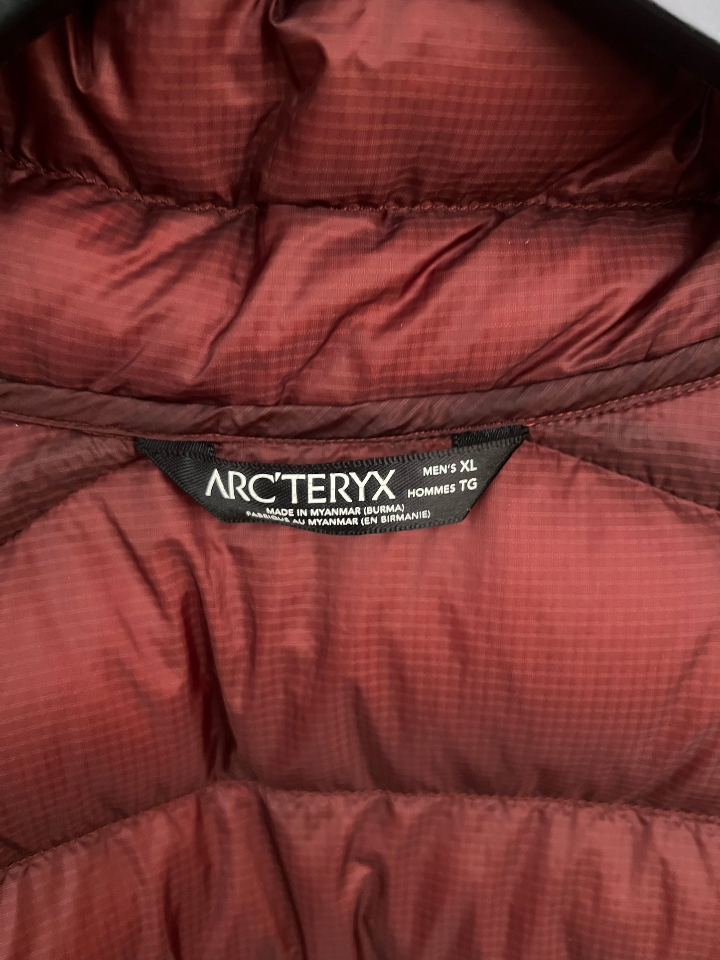 Arc’teryx Cerium LT Hoody Pompeii Red Men’s XL Extra Large