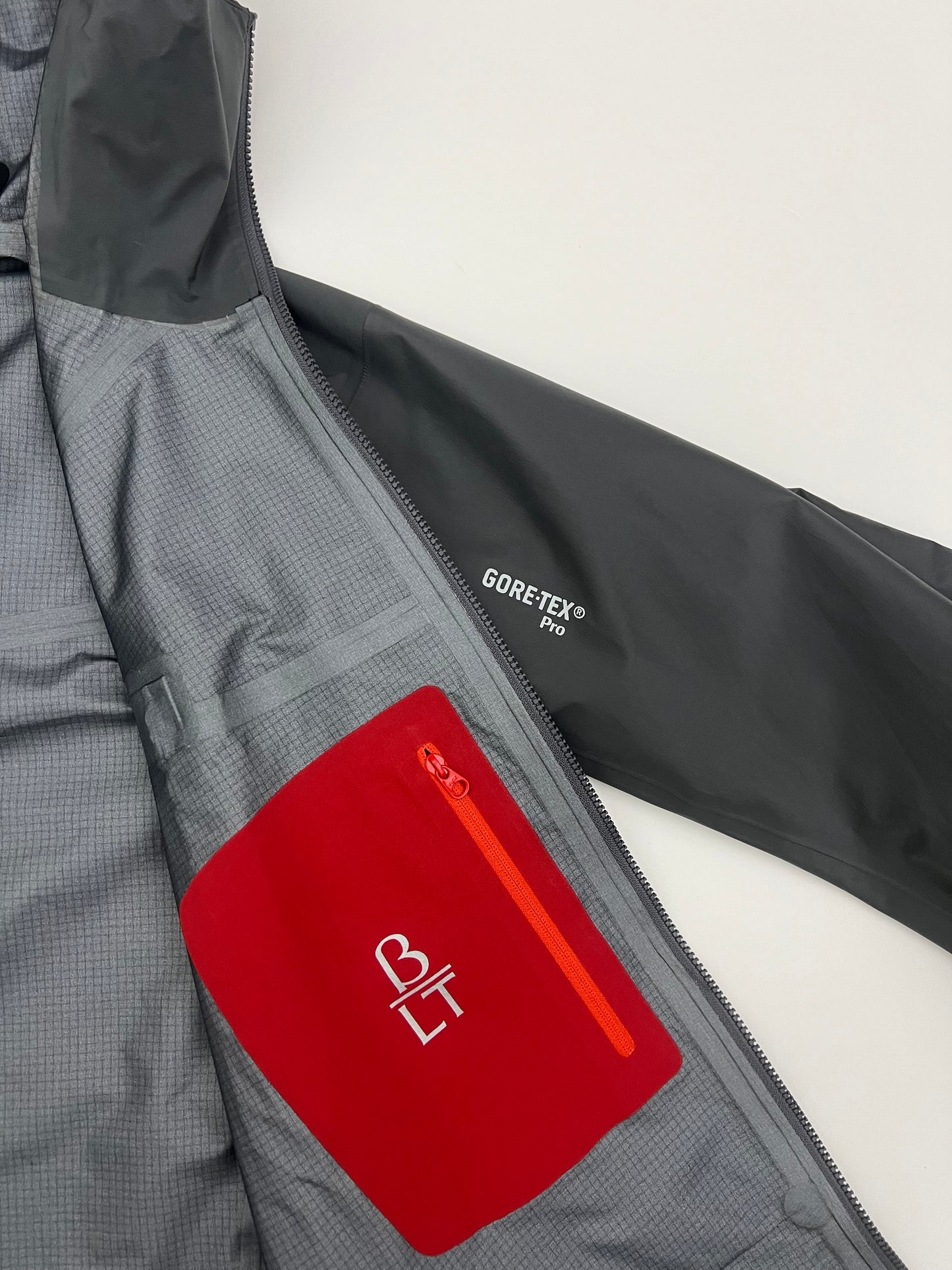 Arc’teryx Beta LT Jacket Pilot Grey Men’s S Small Gore-Tex Pro