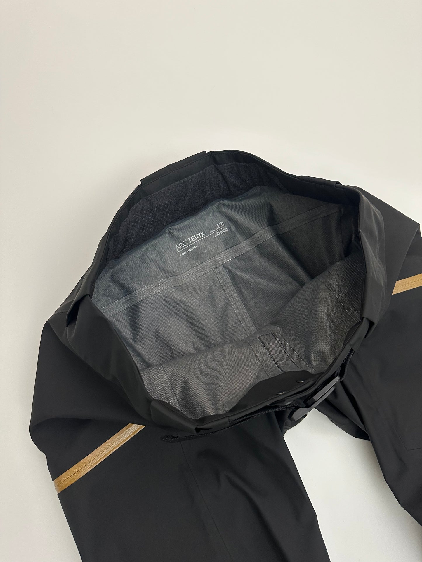 Arc'teryx Sabre Pant Dark Magic Men’s S Small Gore-Tex RECCO