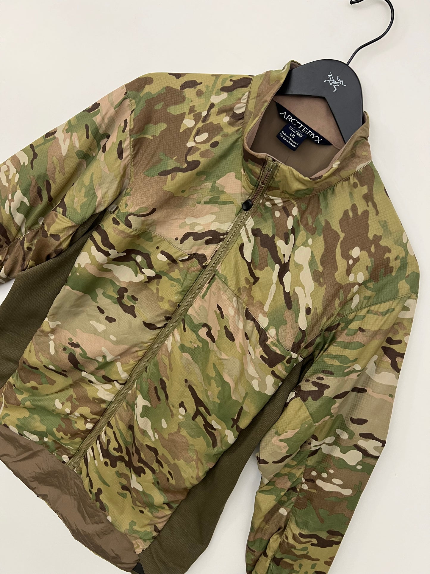 Arc’teryx LEAF Atom LT Jacket Multicam Men’s L Large