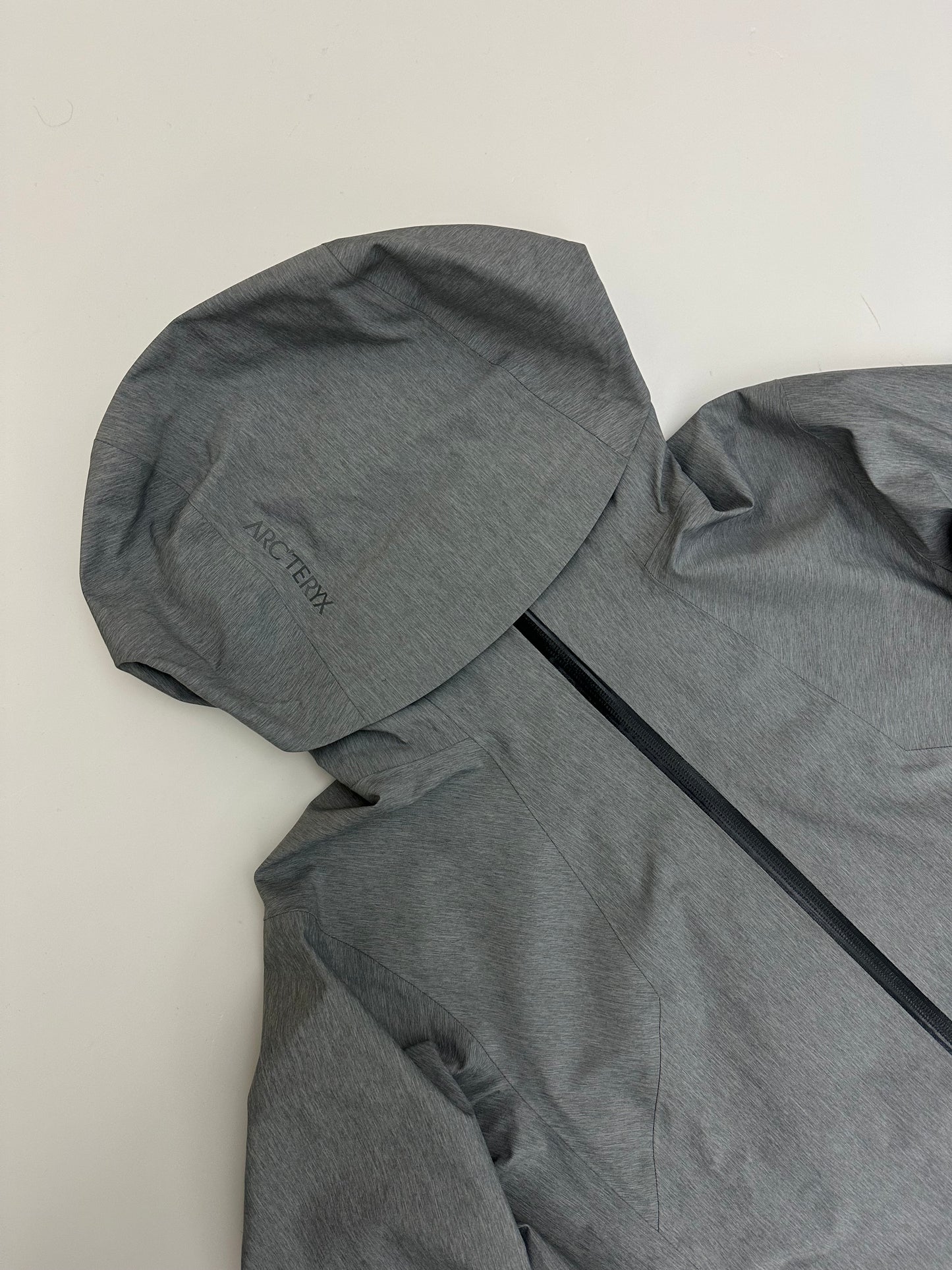 Arc’teryx Codetta Heather Coat Grey Women’s M Medium Gore-Tex