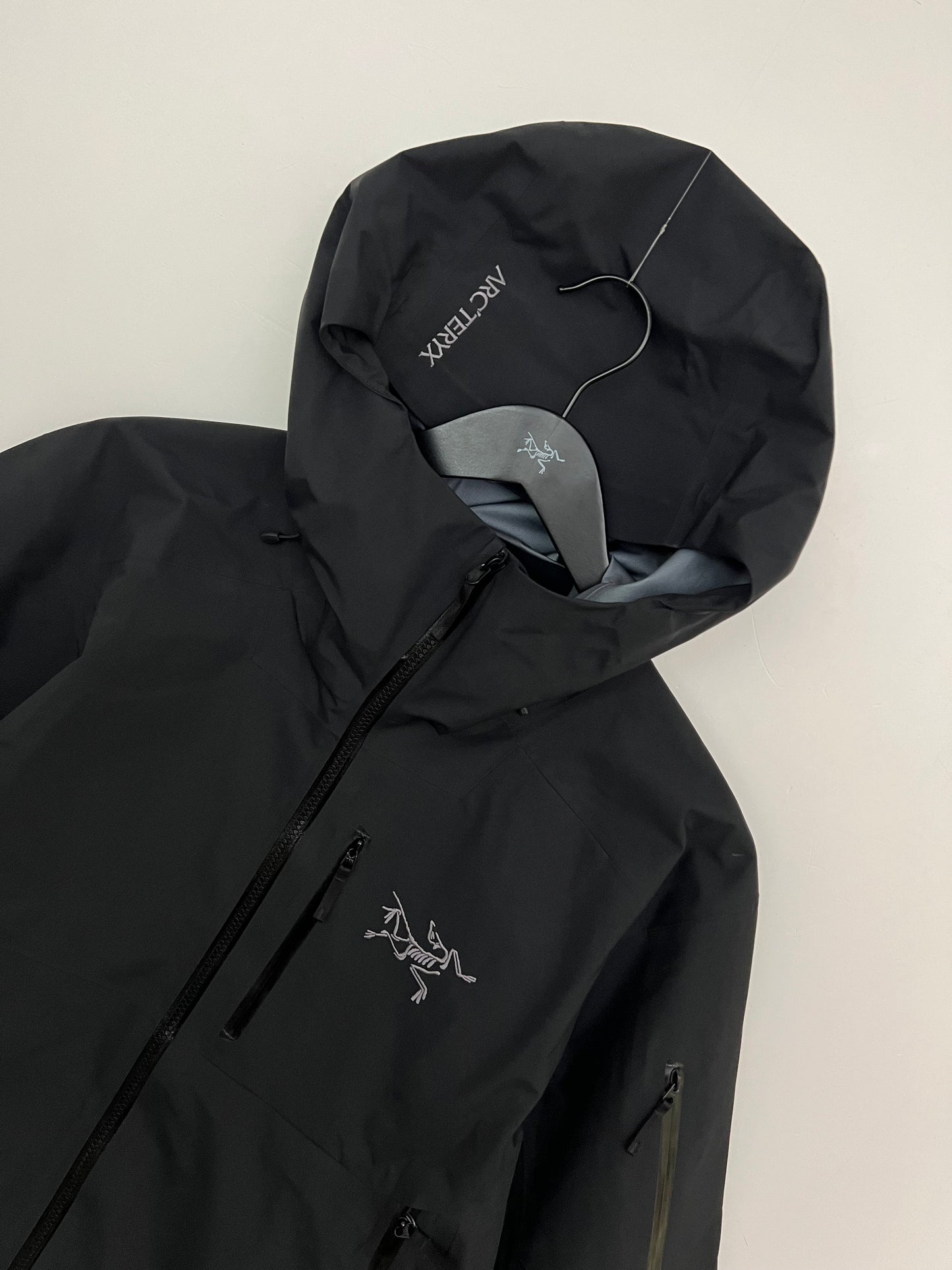 Arc’teryx Sabre SV Jacket Black Men’s M Medium Gore-Tex Pro RECCO