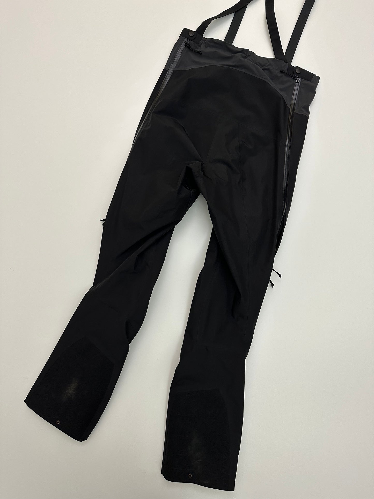 Arc'teryx Alpha SV Bib Men’s S Small Black Gore-Tex Pro