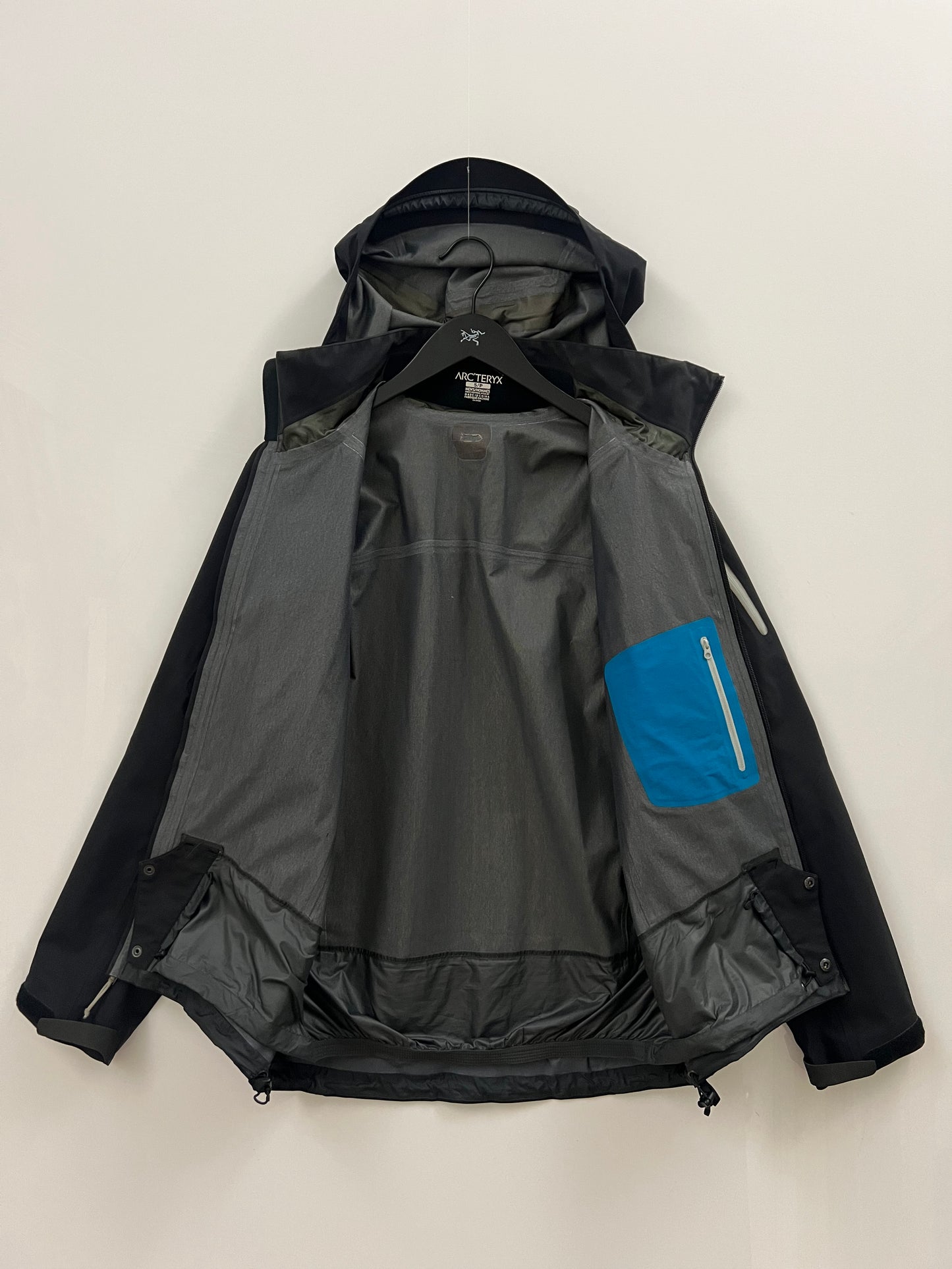 Arc’teryx Stingray Jacket Black Men’s S Small Gore-Tex RECCO