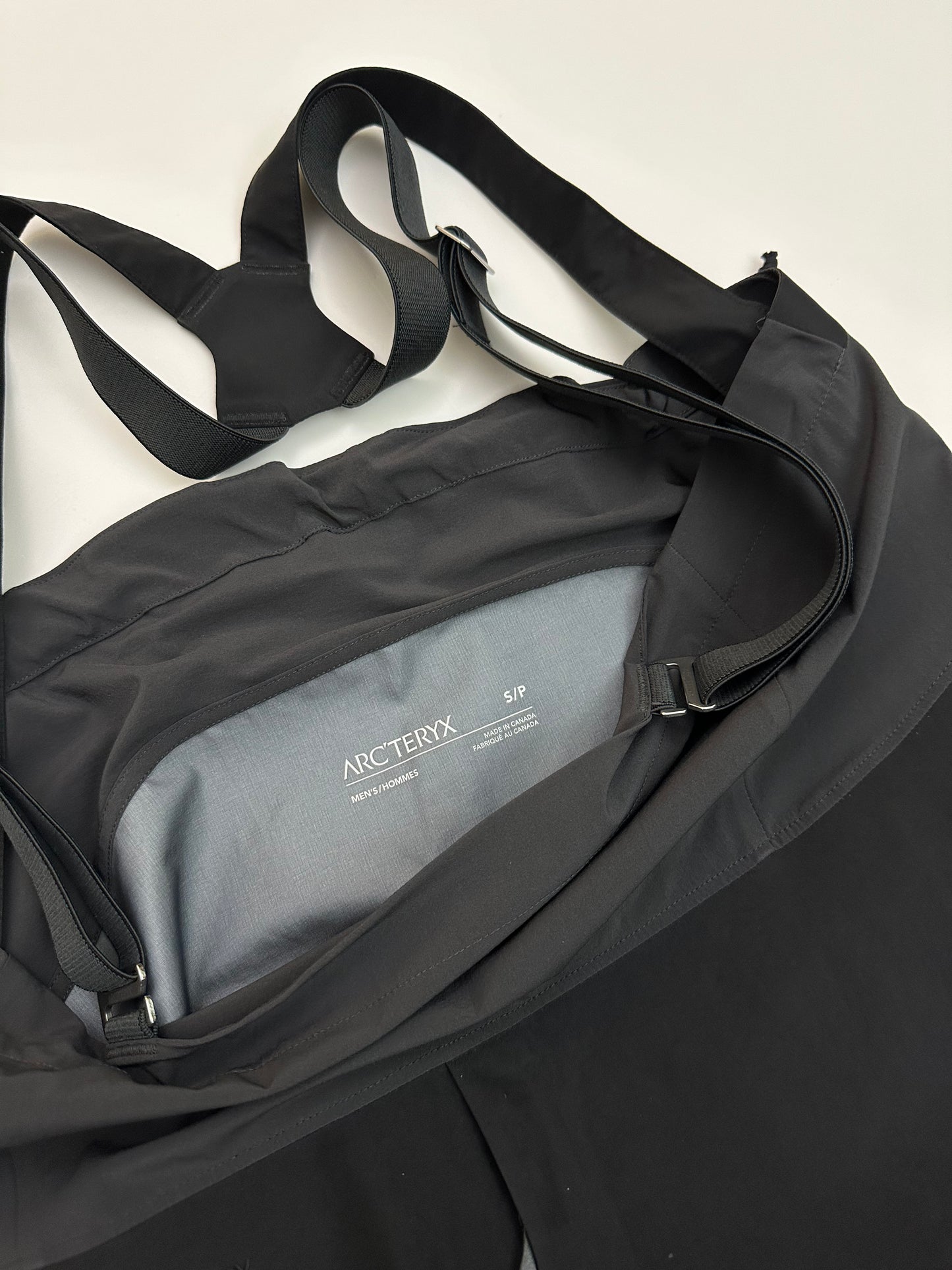 Arc'teryx Alpha SV Bib Men’s S Small Black Gore-Tex Pro