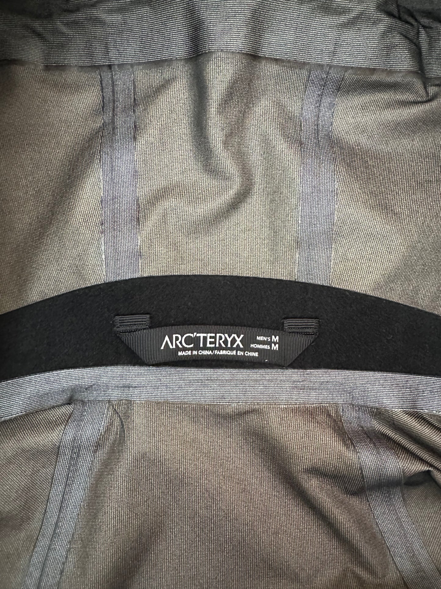 Arc’teryx Sawyer Coat Black Men’s M Medium Gore-Tex