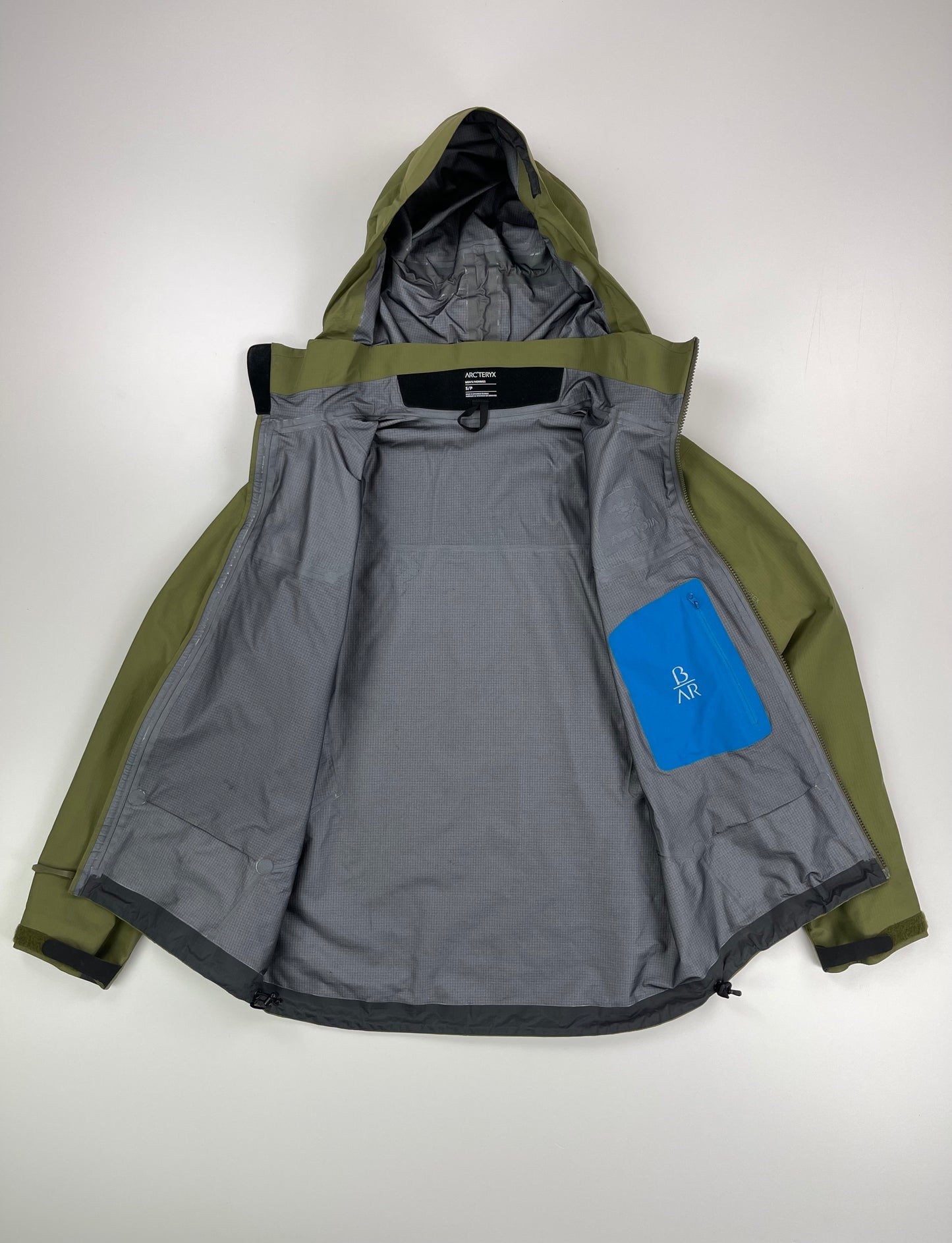 Arc’teryx Beta AR Jacket Green Men’s S Small Gore-Tex Pro