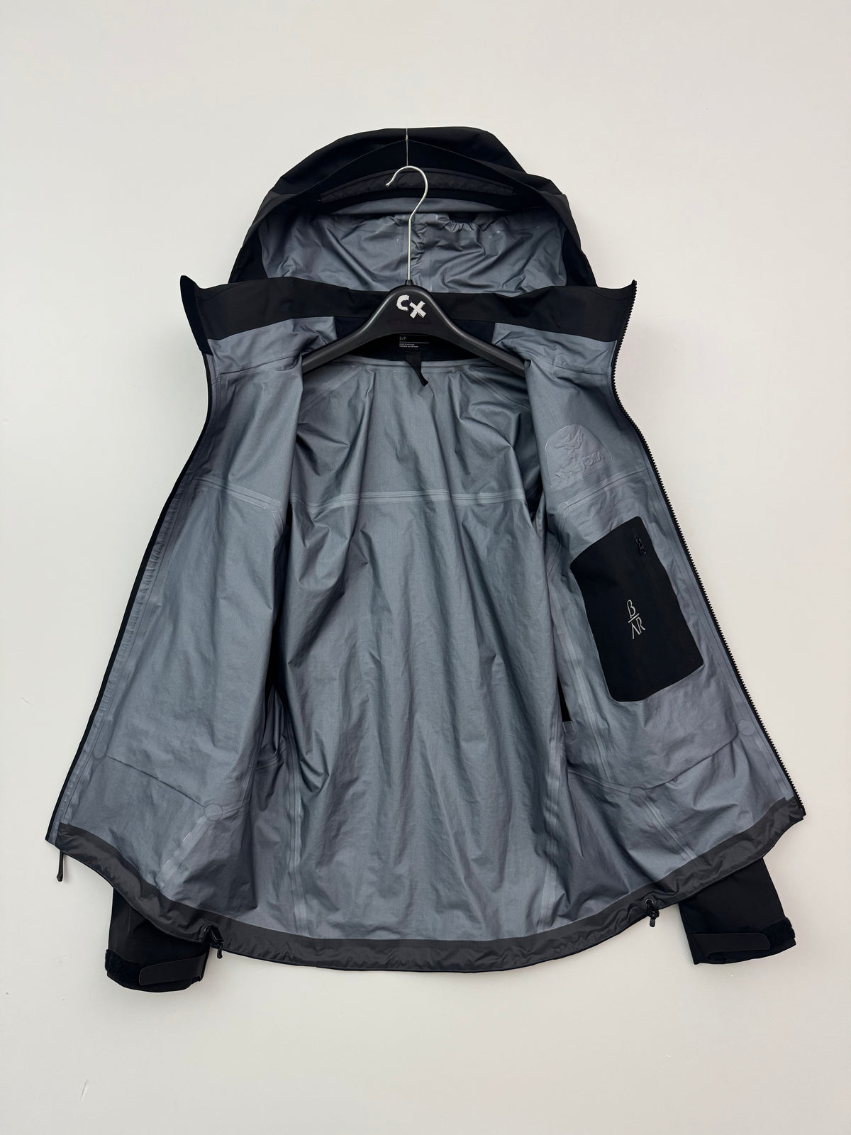 Arc’teryx Beta AR Jacket Black Men’s S Small Gore-Tex Pro RECCO