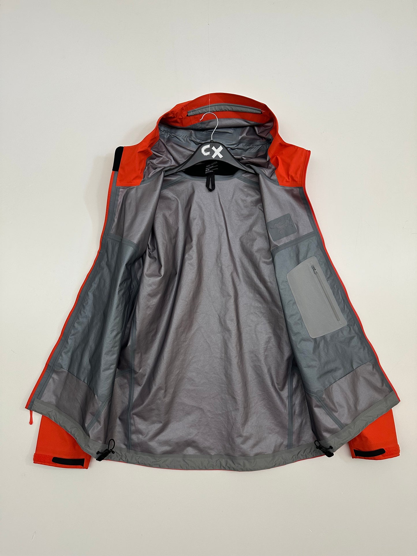 Arc’teryx Beta Jacket Solaris Orange Men’s M Medium Gore-Tex RECCO