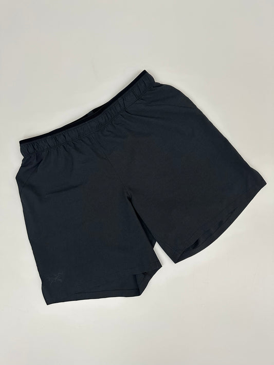 Arc’teryx Norvan 7” Shorts Men’s S Small Grey