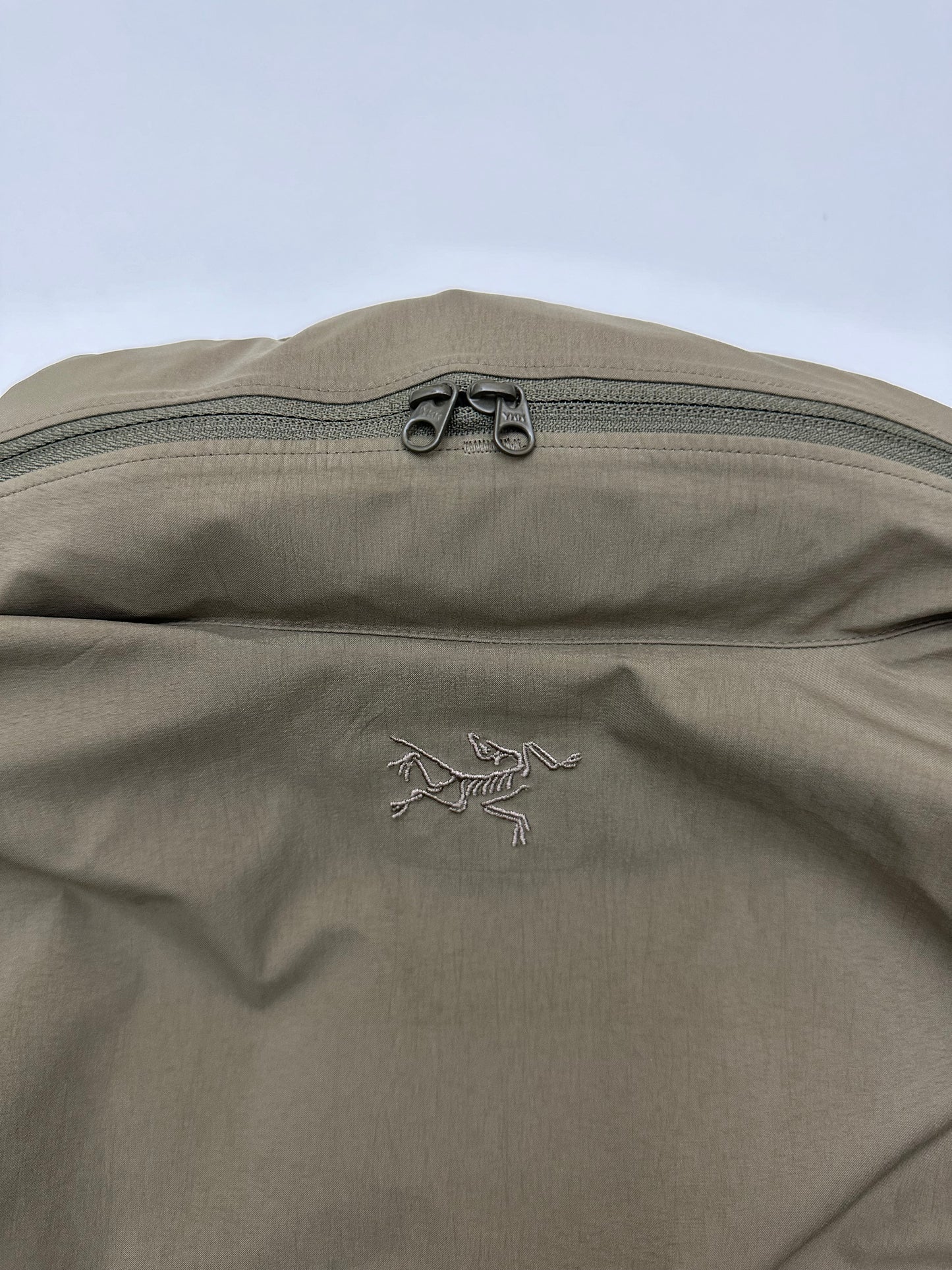 Arc’teryx LEAF Alpha Jacket Crocodile Gen 1 Men's M Medium Gore-Tex