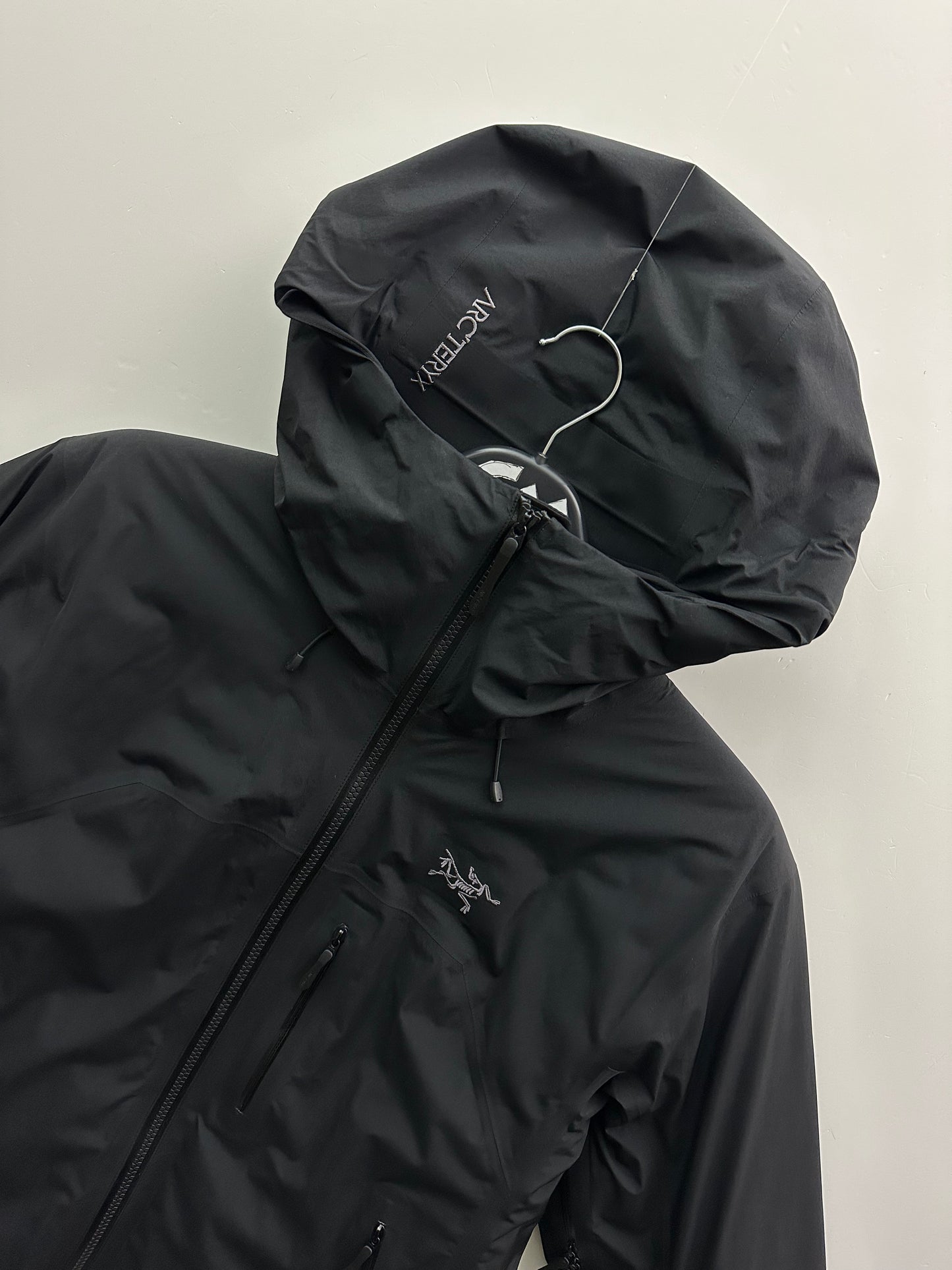 Arc’teryx Beta Insulated Jacket Black Women’s L Large Gore-Tex