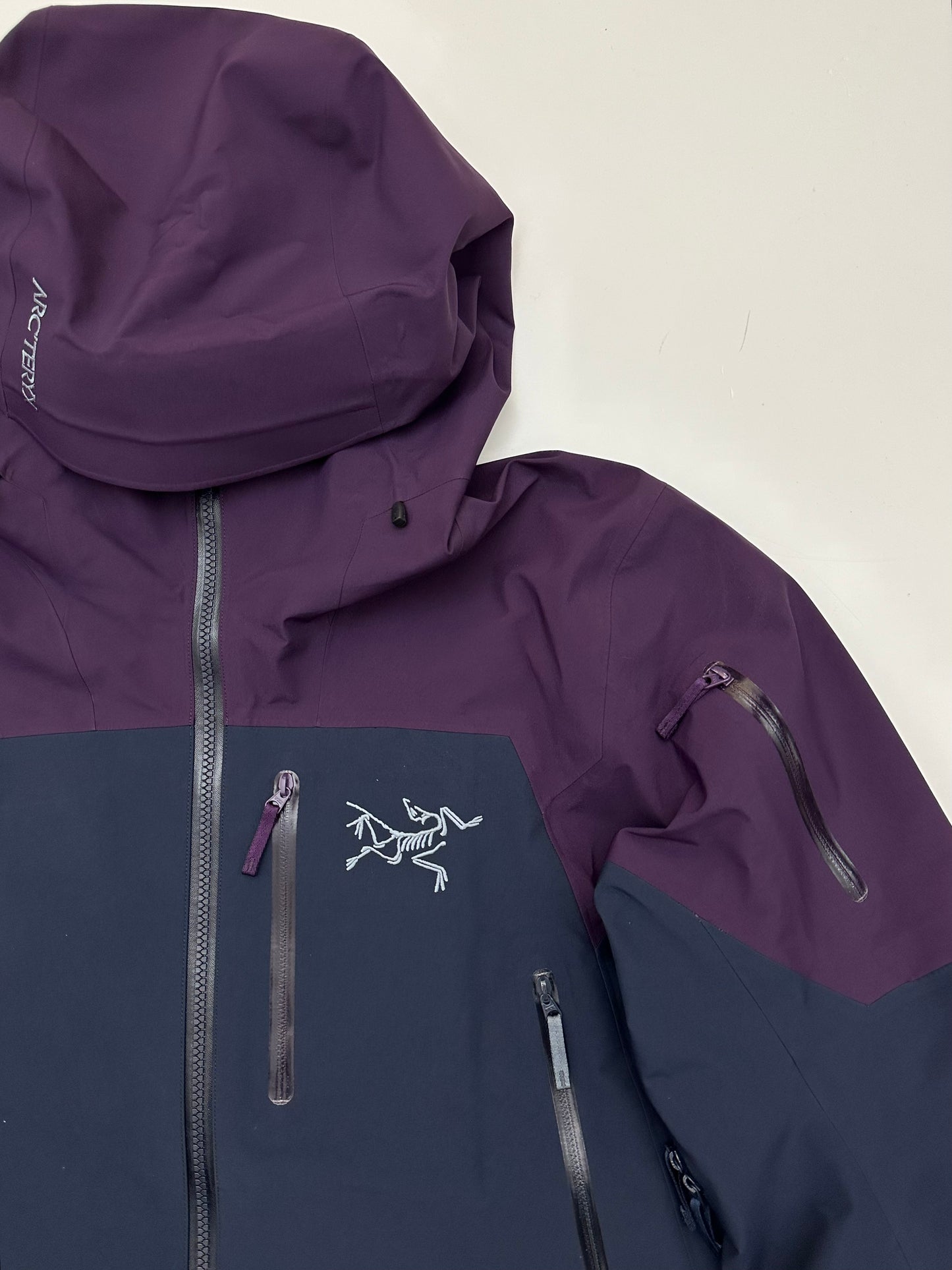 Arc’teryx Sabre LT Jacket Phantom King Purple Men’s S Small Gore-Tex RECCO