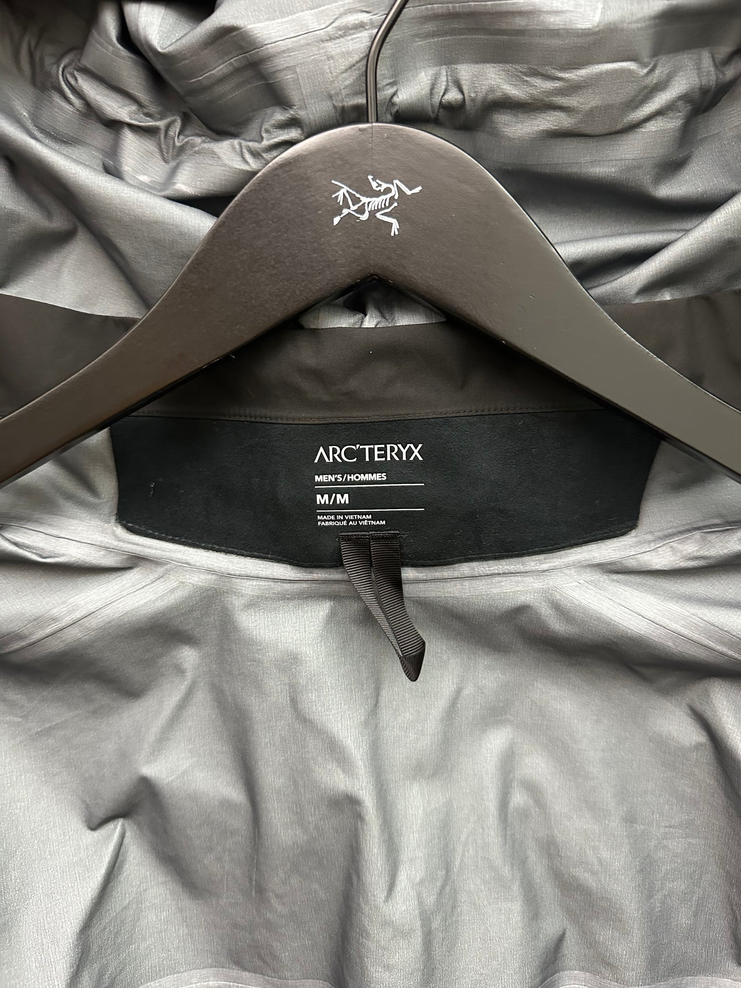 Arc’teryx Beta AR Jacket Black Men’s M Medium Gore-Tex Pro RECCO