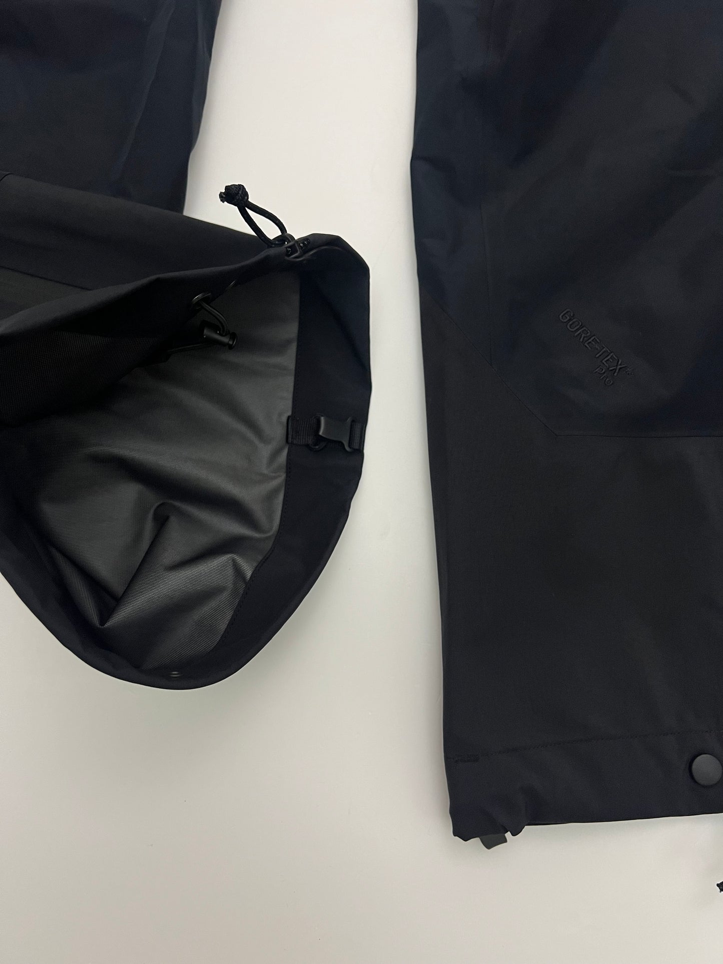 Arc'teryx LEAF Alpha LT Pant Black Men’s XL Extra Large Gore-Tex Pro