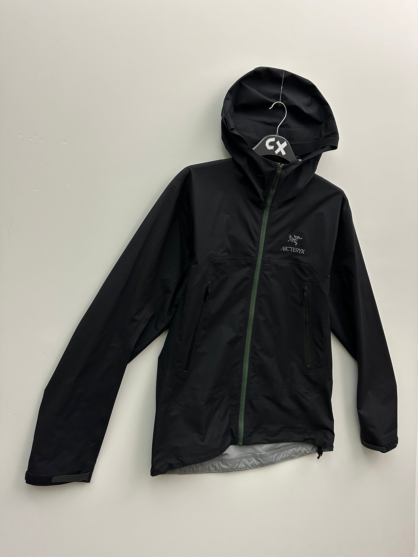 Arc’teryx Beta Jacket Black-Multi Men’s M Medium Gore-Tex