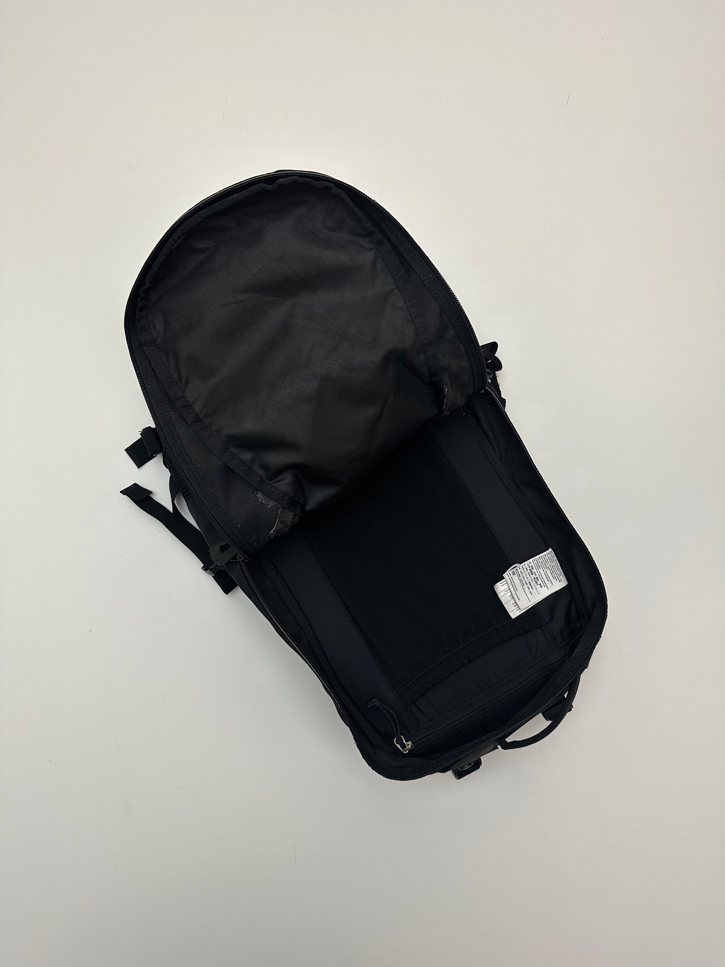 Arc’teryx Arro 22 Backpack Black / Khasi Green