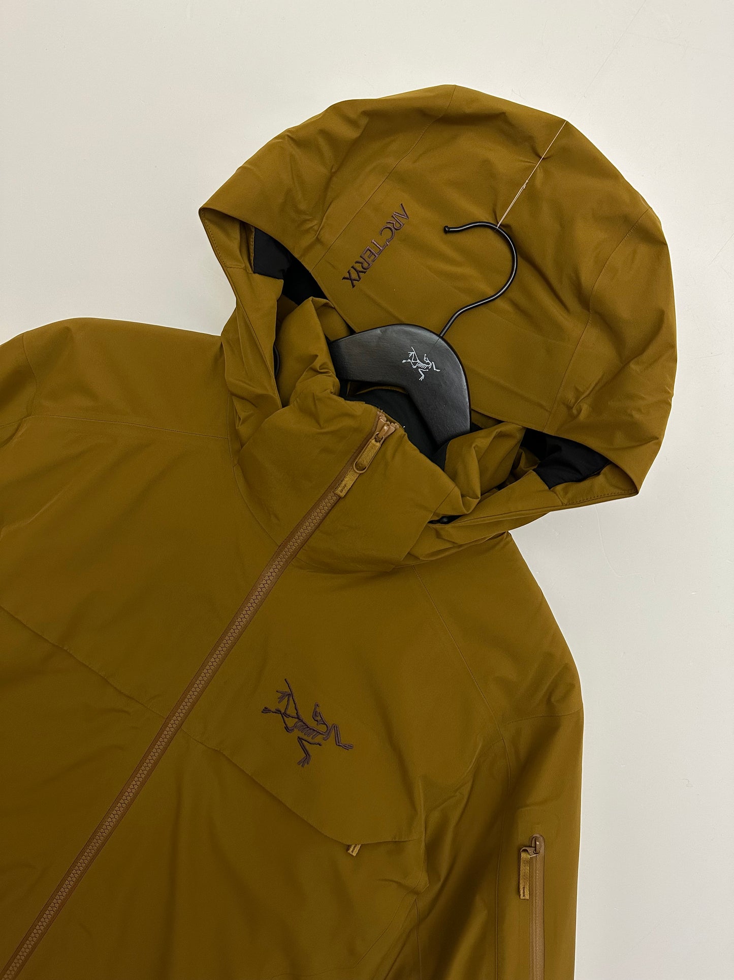 Arc’teryx Macai Jacket Yukon Gold Men’s M Medium Gore-Tex RECCO