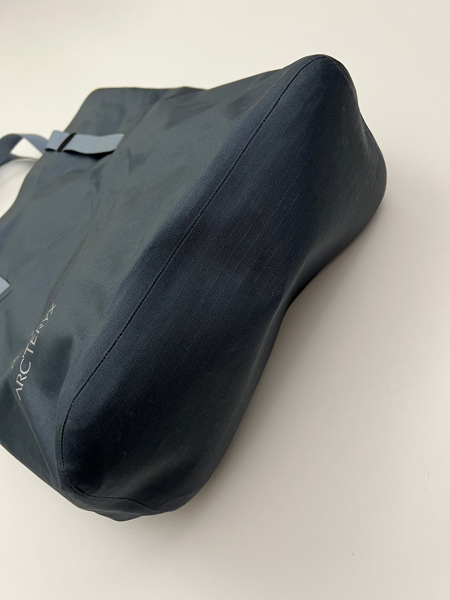 Arc’teryx Blanca 19 Tote Bag Grey