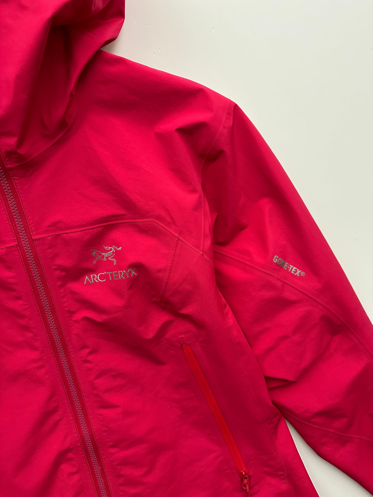 Arc’teryx Zeta LT Jacket Pink Women’s M Medium Gore-Tex