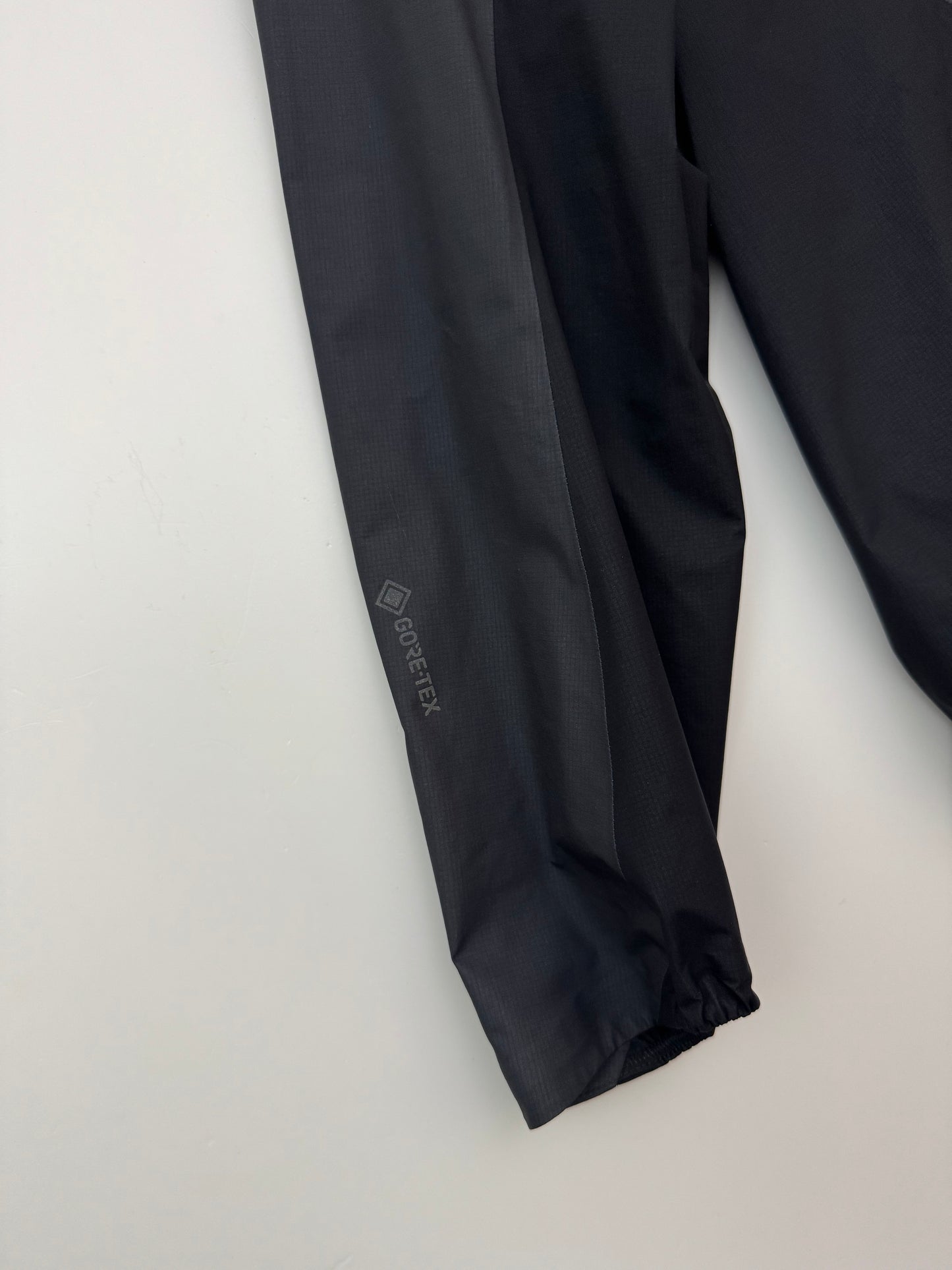 Arc'teryx Norvan Shell Jacket Black Grey Men's Small Gore-Tex RECCO