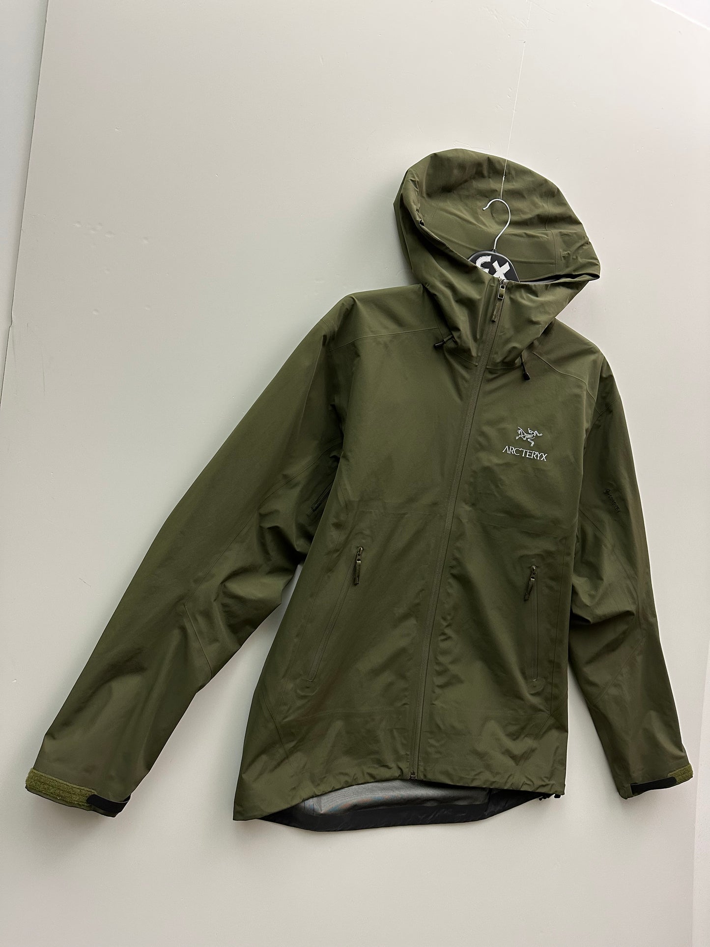 Arc’teryx Beta LT Jacket Tatsu Green Men’s L Large Gore-Tex