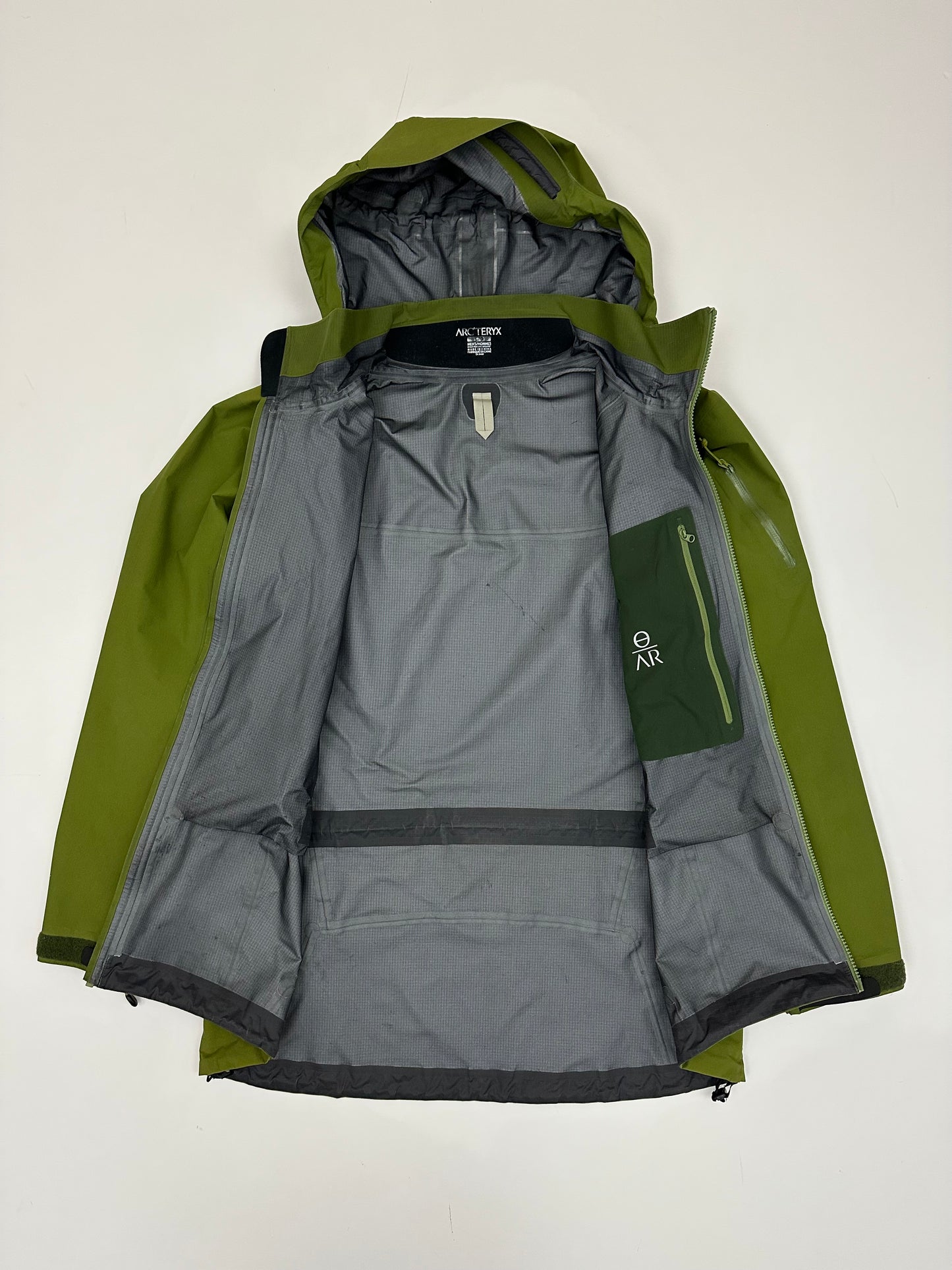 Arc’teryx Theta AR Jacket Green Men’s L Large Gore-Tex Pro