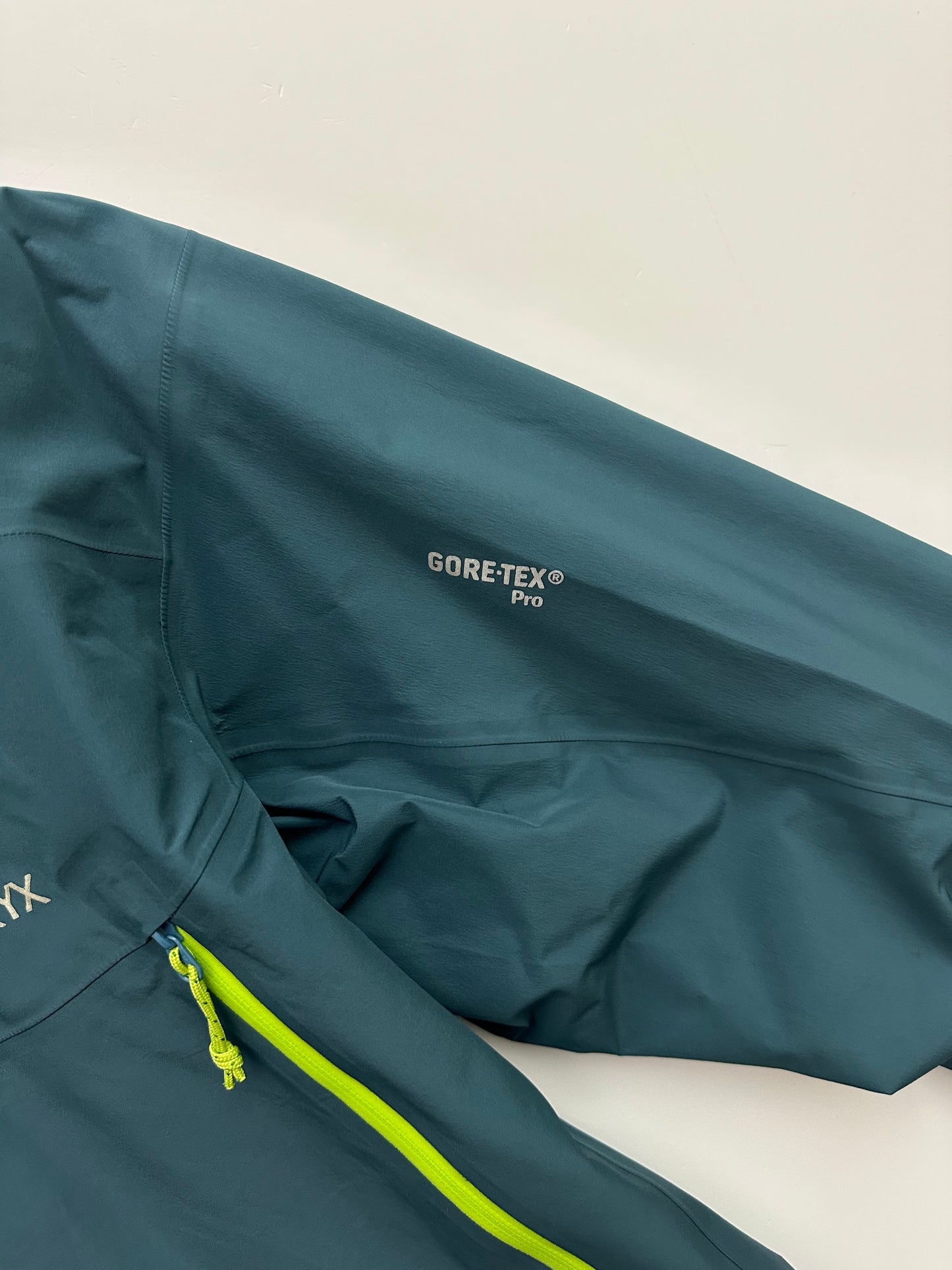 Arc’teryx Beta LT Jacket Hinto Blue Men's M Medium Gore-Tex Pro