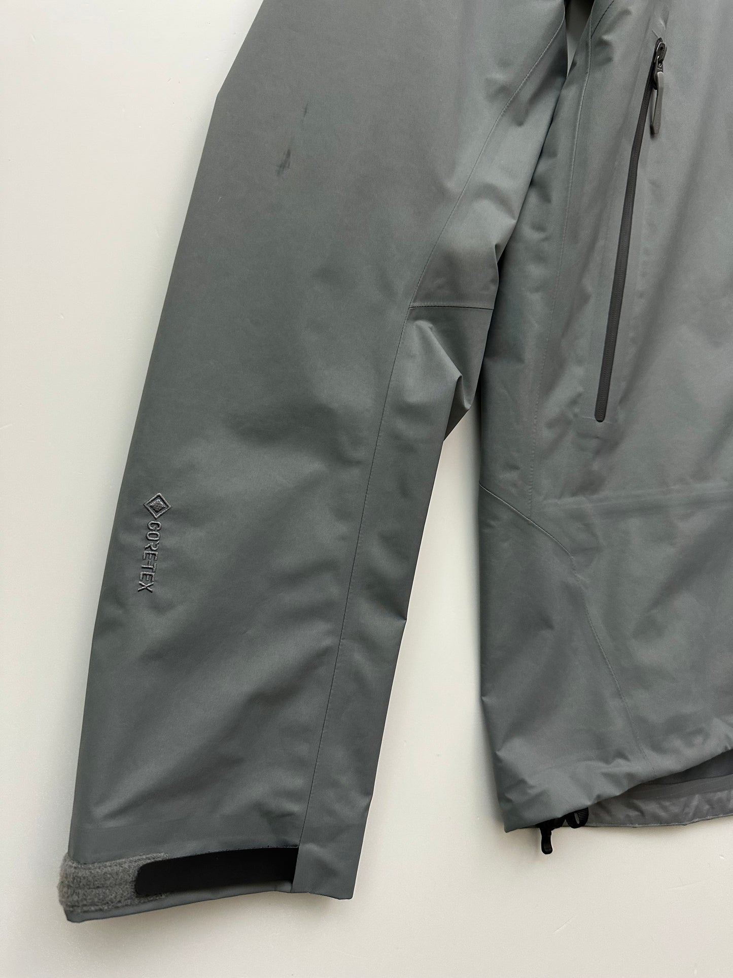 Arc’teryx Beta SL Jacket Void Grey Men’s M Medium Gore-Tex RECCO