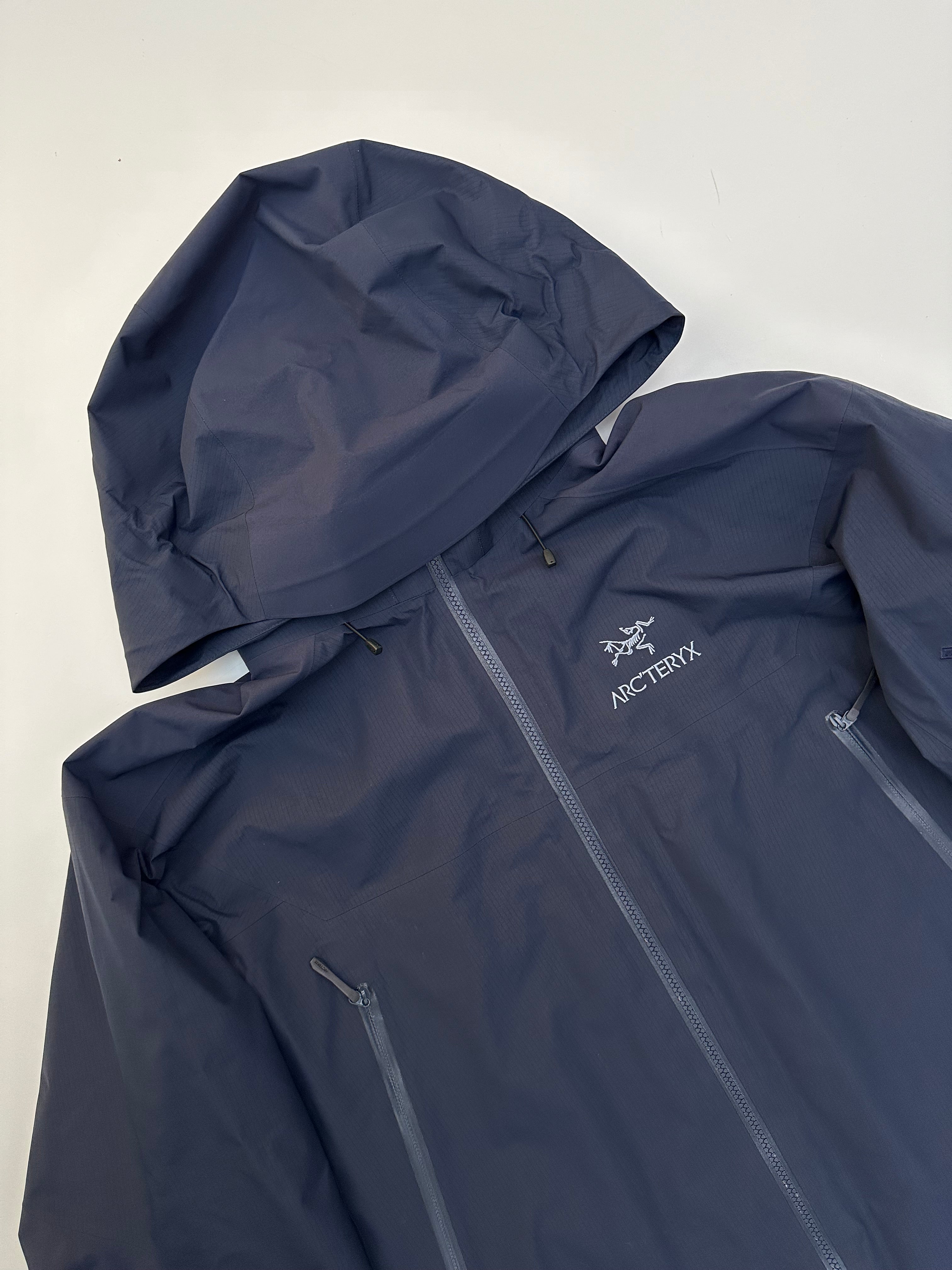 Arc'teryx Beta AR Jacket TUI Blue Men's XL Extra Large Gore-Tex Pro –  Chamonyx