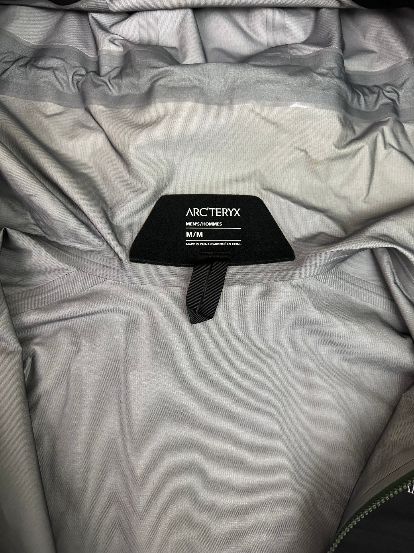Arc’teryx Beta Jacket Black-Multi Men’s M Medium Gore-Tex